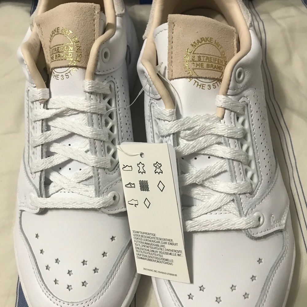 Adidas women’s sneakers